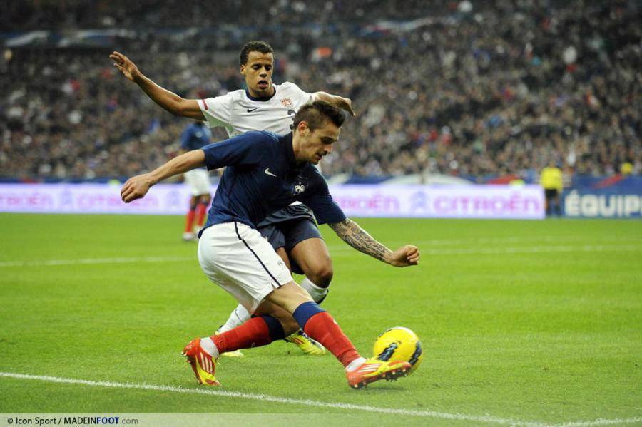 Debuchy touché