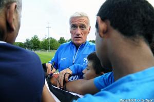Deschamps joue la carte de l'humour