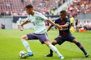 Colin Dagba a signé une extension de contrat avec le PSG.