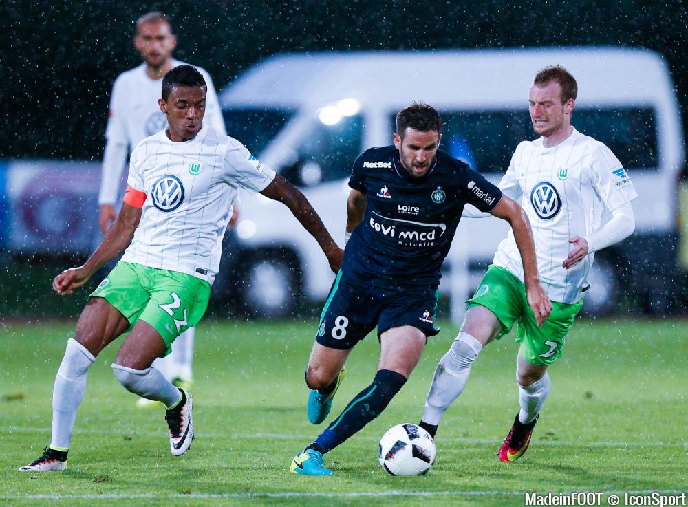 Luiz Gustavo (VfL Wolfsburg) serait dans les petits papiers du PSG.
