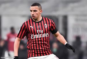 Bennacer avec le maillot milanais