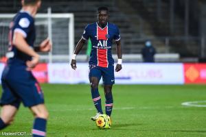 Gueye présente ses excuses