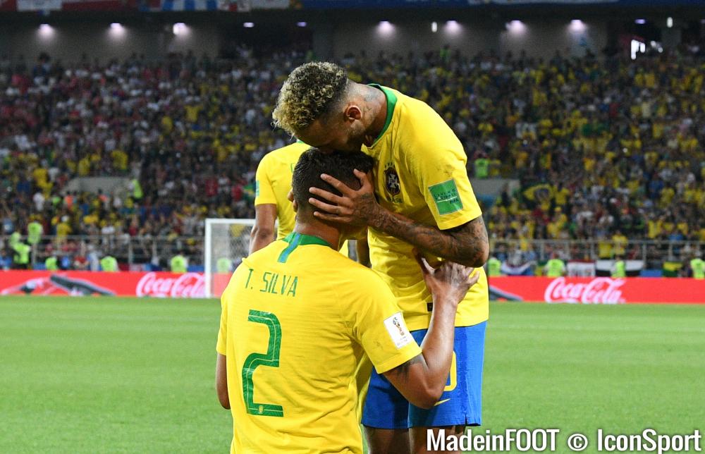 Thiago Silva (Brésil) sera capitaine face au Mexique, lundi après-midi.