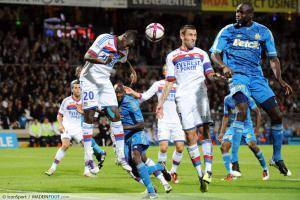 Alou Diarra, ici sous les couleurs de l'OM face à l'OL.