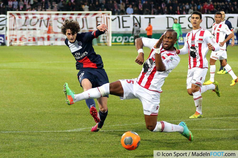 Adrien Rabiot est encore Parisien pour quelques mois