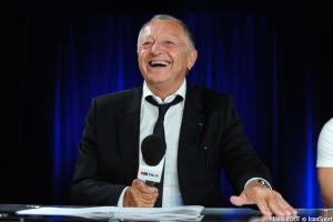 Jean-Michel Aulas toujours sur le dos du PSG ?