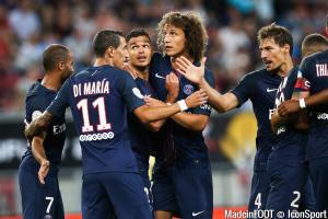 David Luiz (au centre) manque déjà à Aurier.