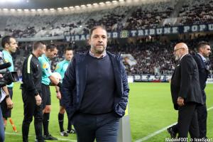 Correa frustré par la défaite à Paris