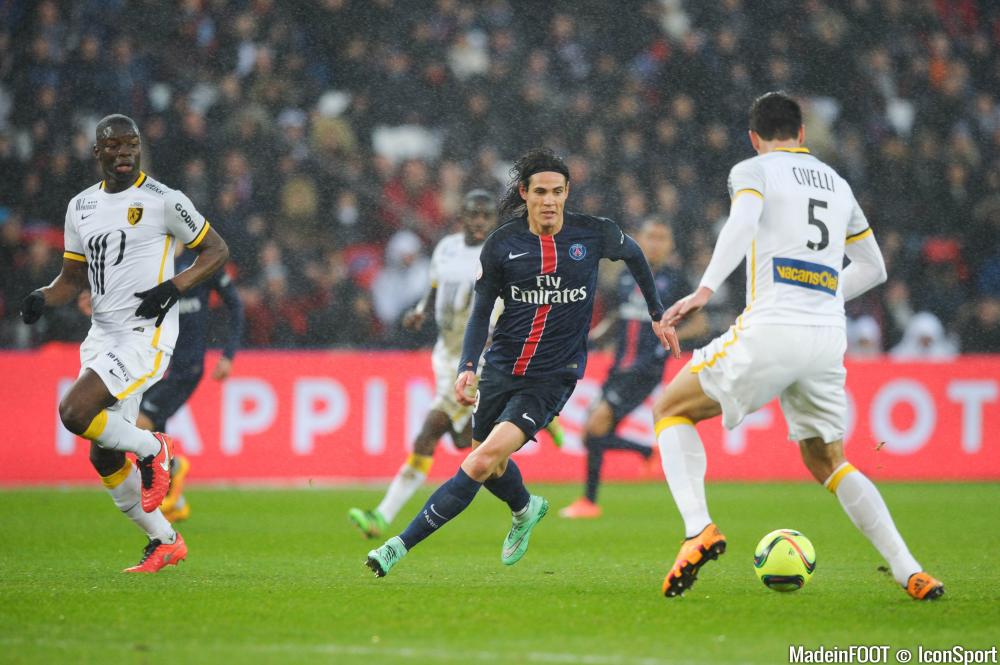 Une réunion doit avoir lieu demain entre les dirigeants du PSG et l'entourage d'Edinson Cavani