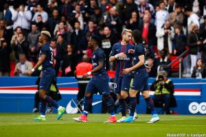 Pastore et Cavani sous le maillot parisien en 2017.