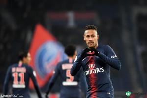 Neymar voit sa relation avec les fans comme une histoire d'amour.