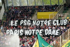 Les fans parisiens motivent leurs joueurs