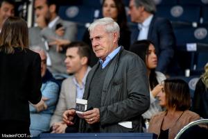 Luis Fernandez a pris la défense de Cavani.