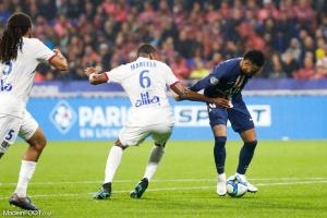 La finale entre Lyon et Paris a été reportée.