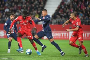L'album photo du match entre le Dijon FCO et le Paris Saint-Germain.