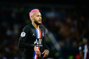Neymar apporte un soutien financier à l'UNICEF.