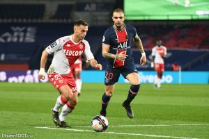 Layvin Kurzawa est concerné par un éventuel départ de Paris