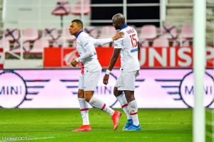 Danilo Pereira et Kylian Mbappé sous les couleurs du PSG