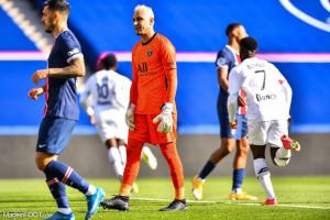 Keylor Navas avec le Paris Saint-Germain