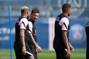 Lionel Messi à l'entrainement avec Neymar et Mbappé