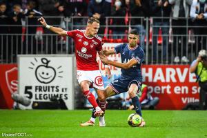 Hakimi avec le maillot du PSG