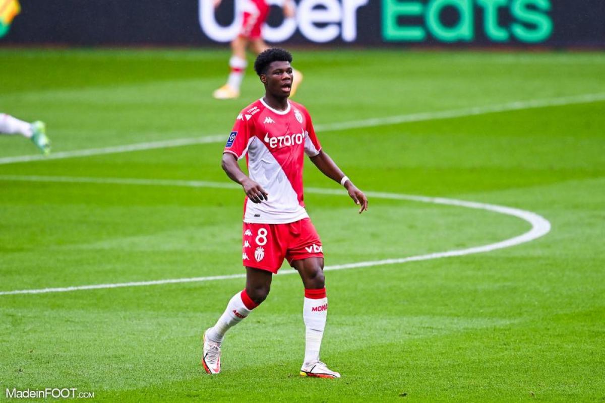 Aurélien Tchouaméni, le milieu de terrain de l'AS Monaco et de l'équipe de France.