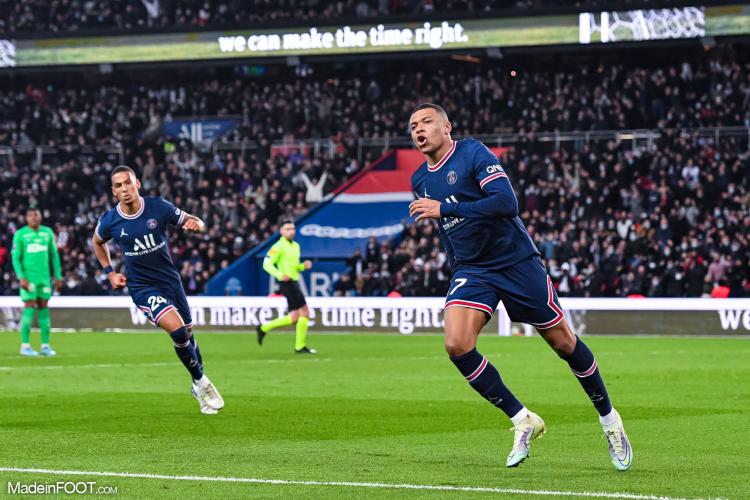 Mercato - Florentino Perez a informé ses joueurs que Mbappé reste au PSG