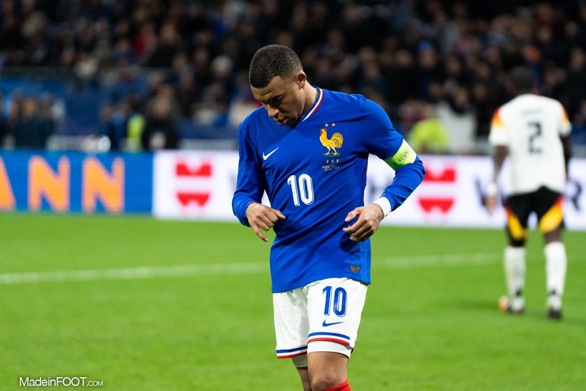 equipe-de-france-randal-kolo-muani-et-kylian-mbapp-titulaires-avec