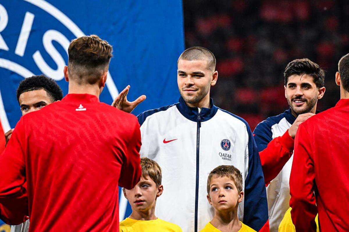 Première dingue pour Lucas Chevalier avec le PSG
