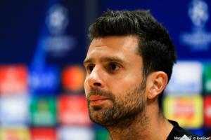 Motta félicite ses coéquipiers