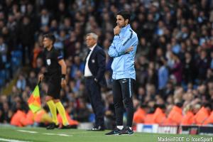 Arteta sur le banc de City