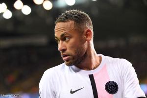 Pour Neymar, le football est en danger