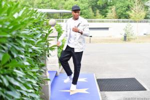 Kylian Mbappé (PSG) est le principal favori à sa succession.