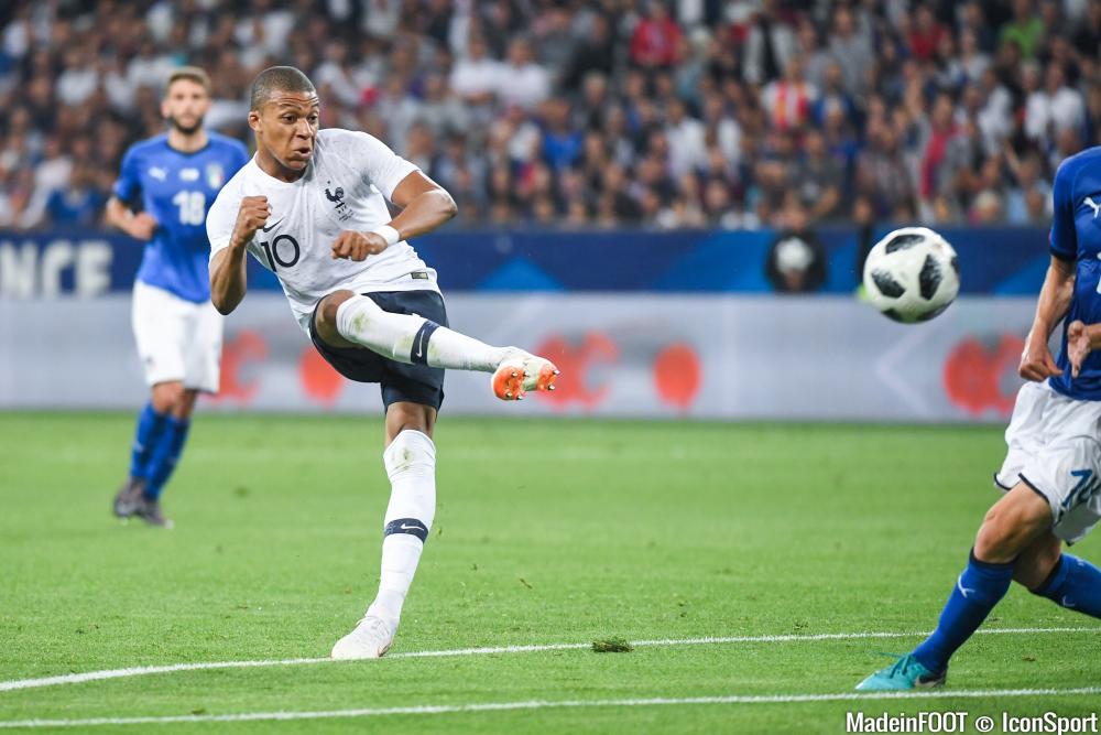 Mbappé et la France s'imposent