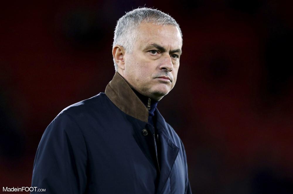 Mourinho pense au PSG... et négocie avec la Roma.