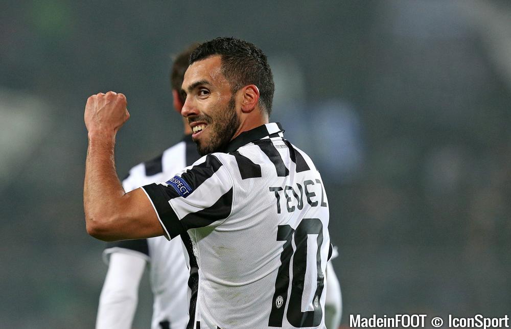 Carlos Tévez serait dans le viseur du PSG.
