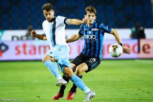 Marten De Roon a souffert face à Neymar mercredi.